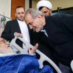 تصاویر؛ رئیس‌جمهور از آیت‌الله نوری همدانی عیادت کرد