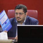 معاون اقتصادی مرکز ملی فضای مجازی در اعتراض به اکران «پیرپسر»، سعی کرد داستان فیلم را لو دهد: «[این توییت را] نشر بدهید تا فیلم ضرر کند و این ذهنیت چرک از سینمای نجیب ایران حذف شود»
